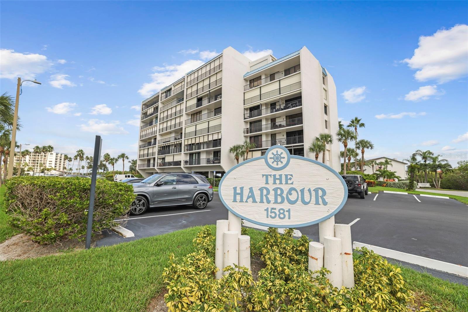 Image 2 of 51 For 1581 Gulf Boulevard 203n