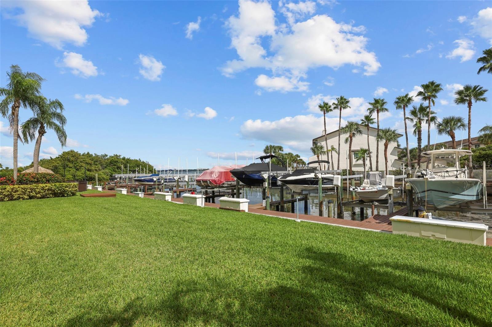 Image 39 of 51 For 1581 Gulf Boulevard 203n