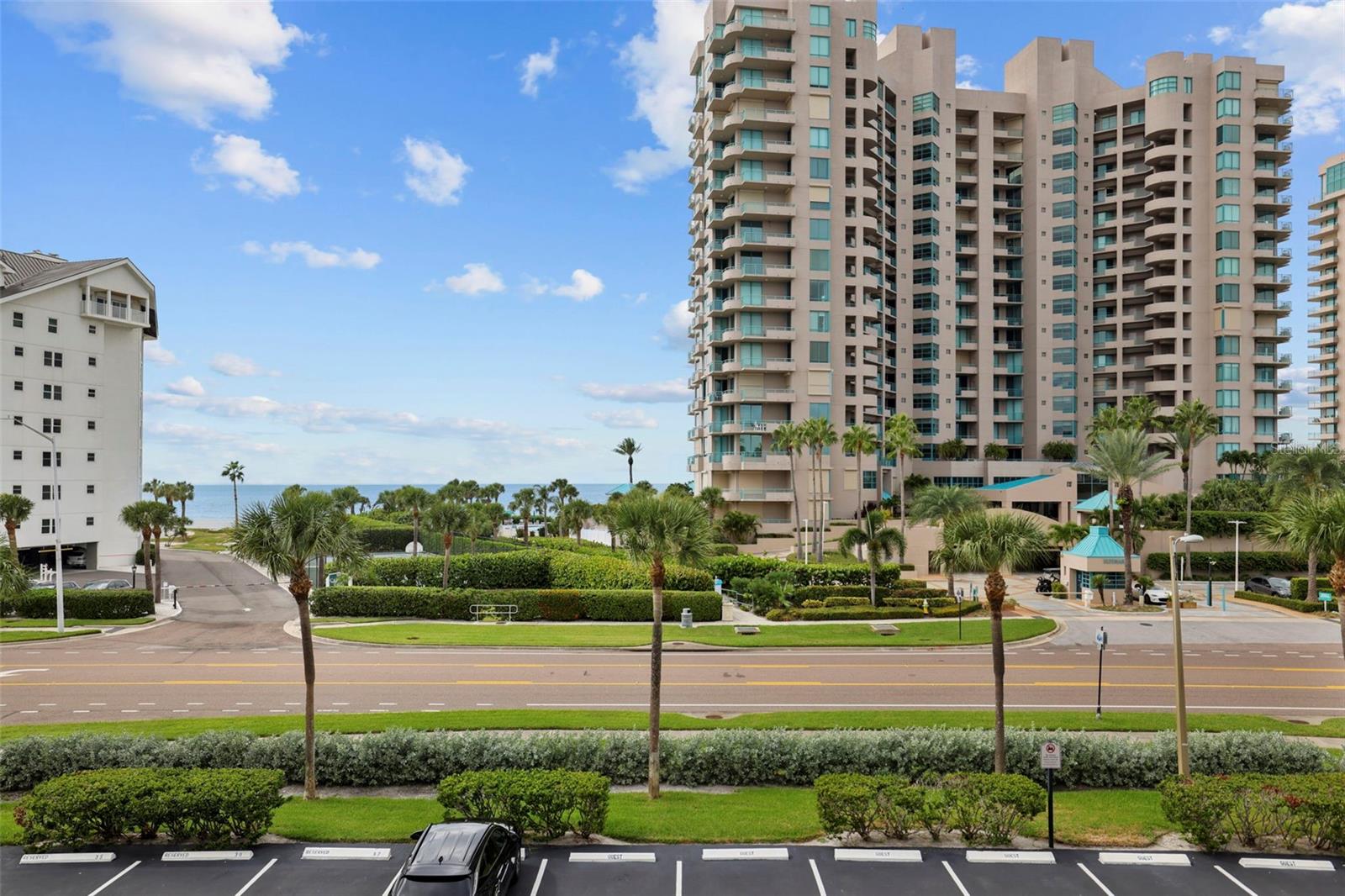 Image 41 of 51 For 1581 Gulf Boulevard 203n