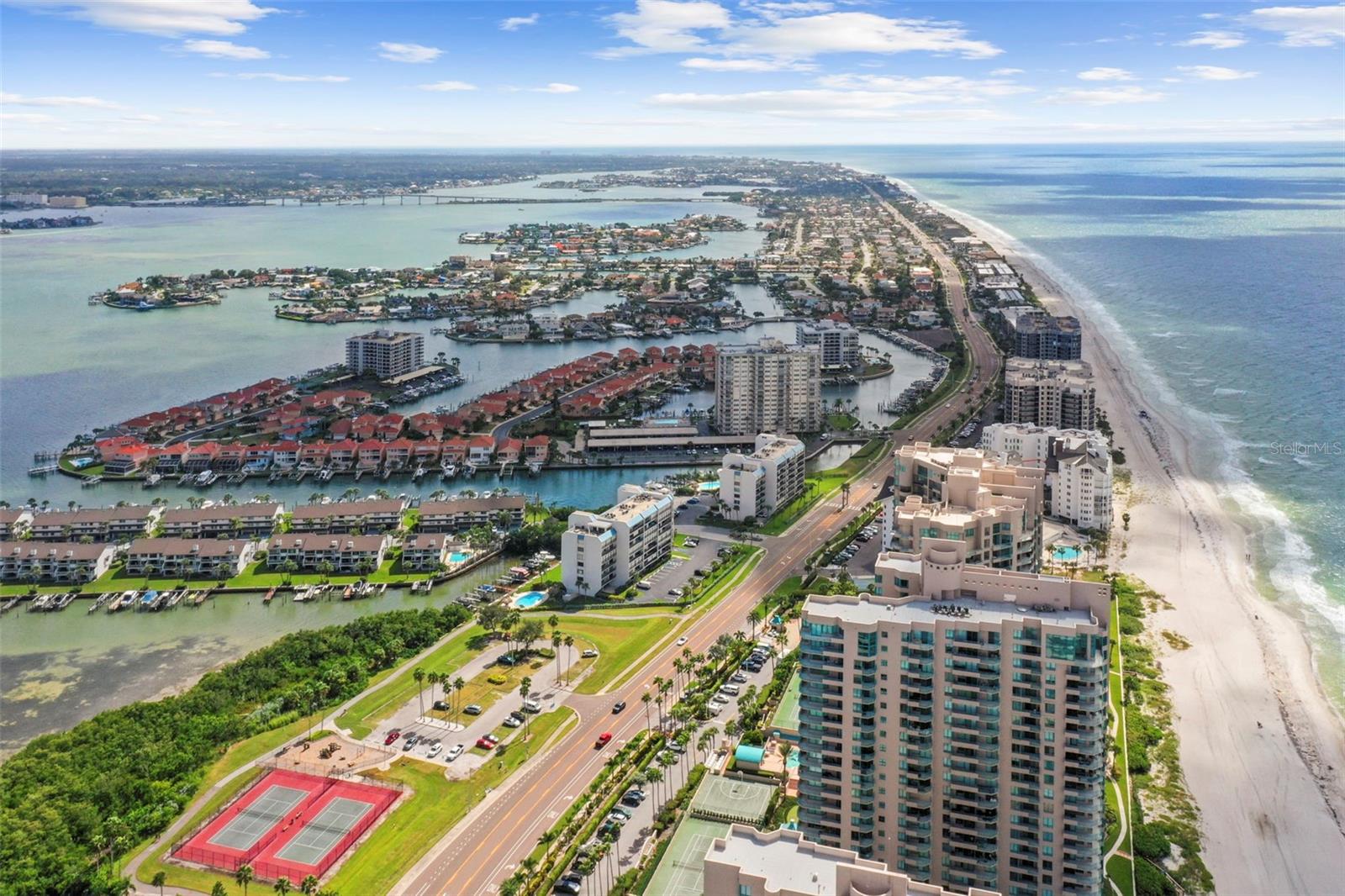 Image 47 of 51 For 1581 Gulf Boulevard 203n