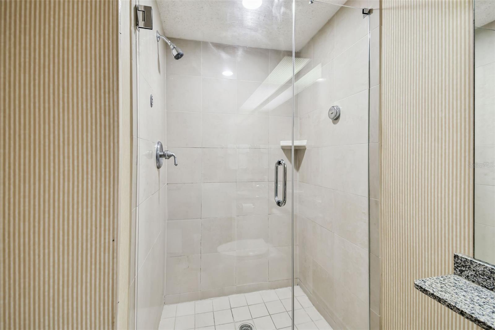 Image 26 of 65 For 36750 Us Highway 19 N 19213