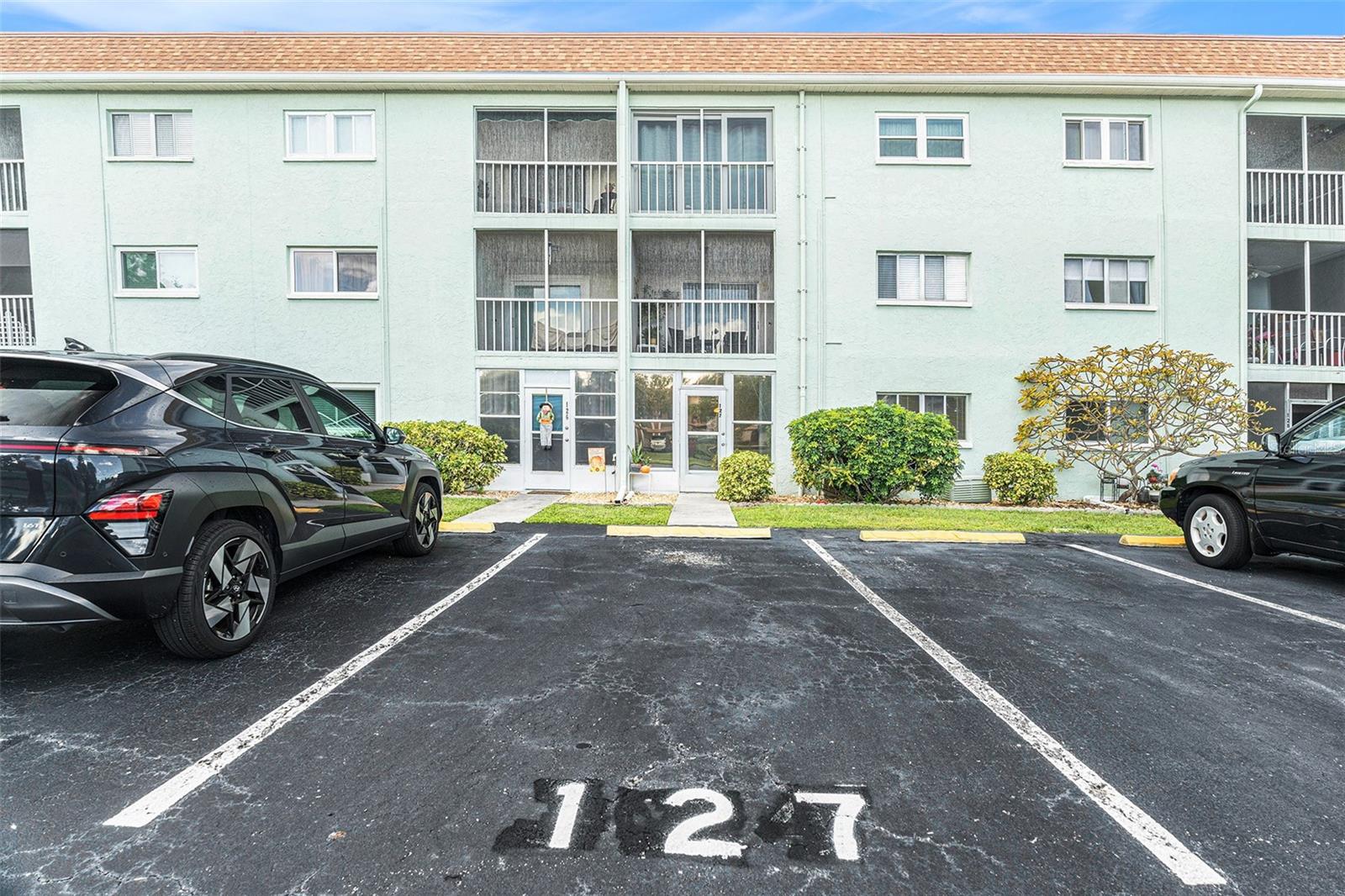 Image 2 of 27 For 801 83rd Avenue N 127