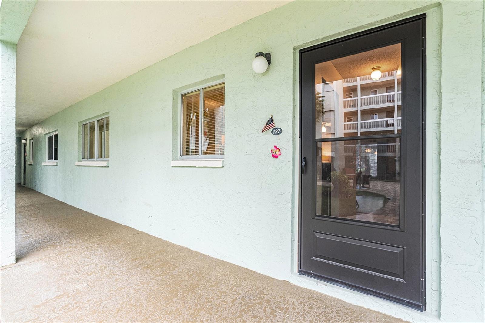Image 5 of 27 For 801 83rd Avenue N 127