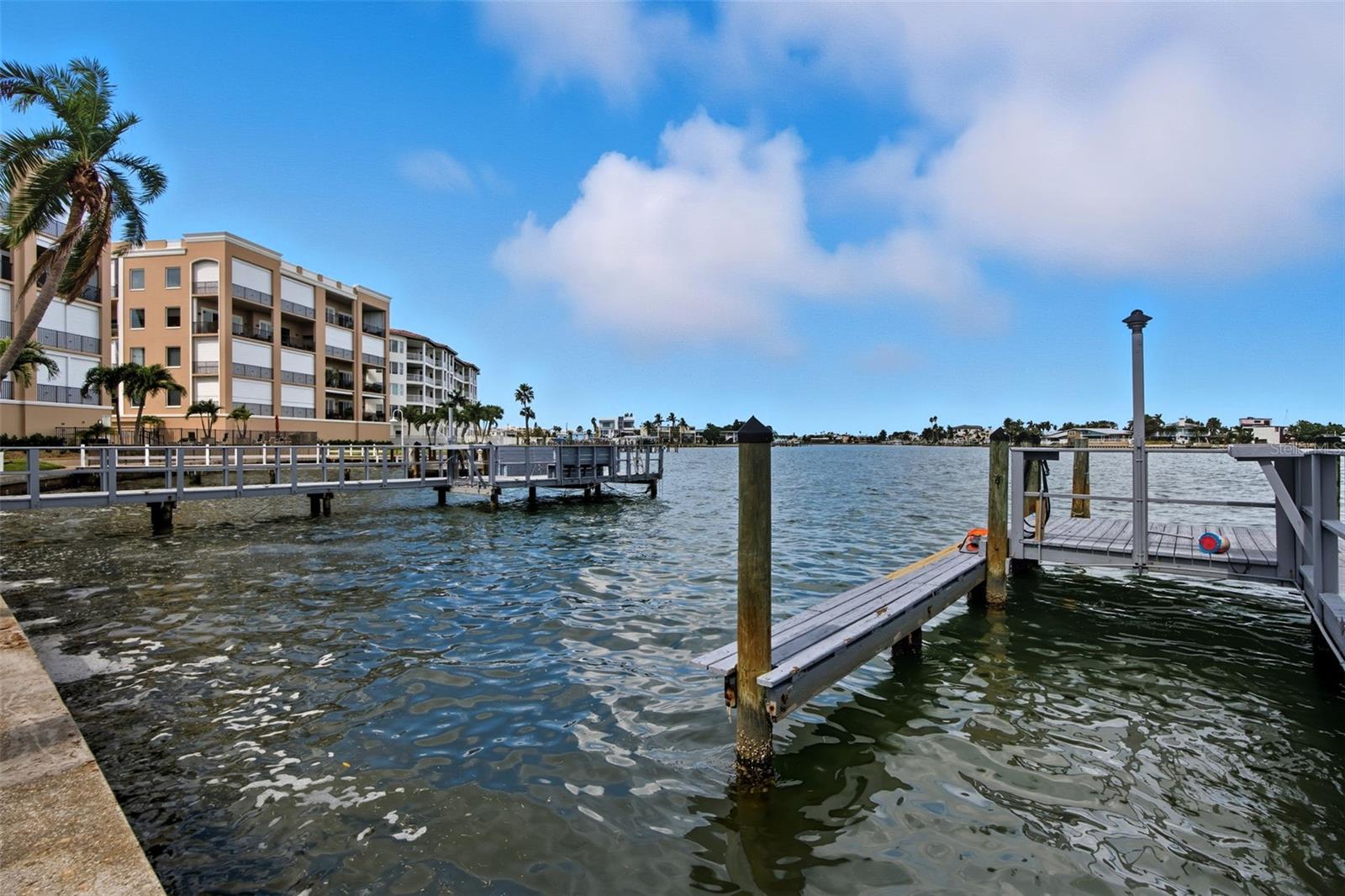 Image 29 of 38 For 282 Treasure Island Causeway 115