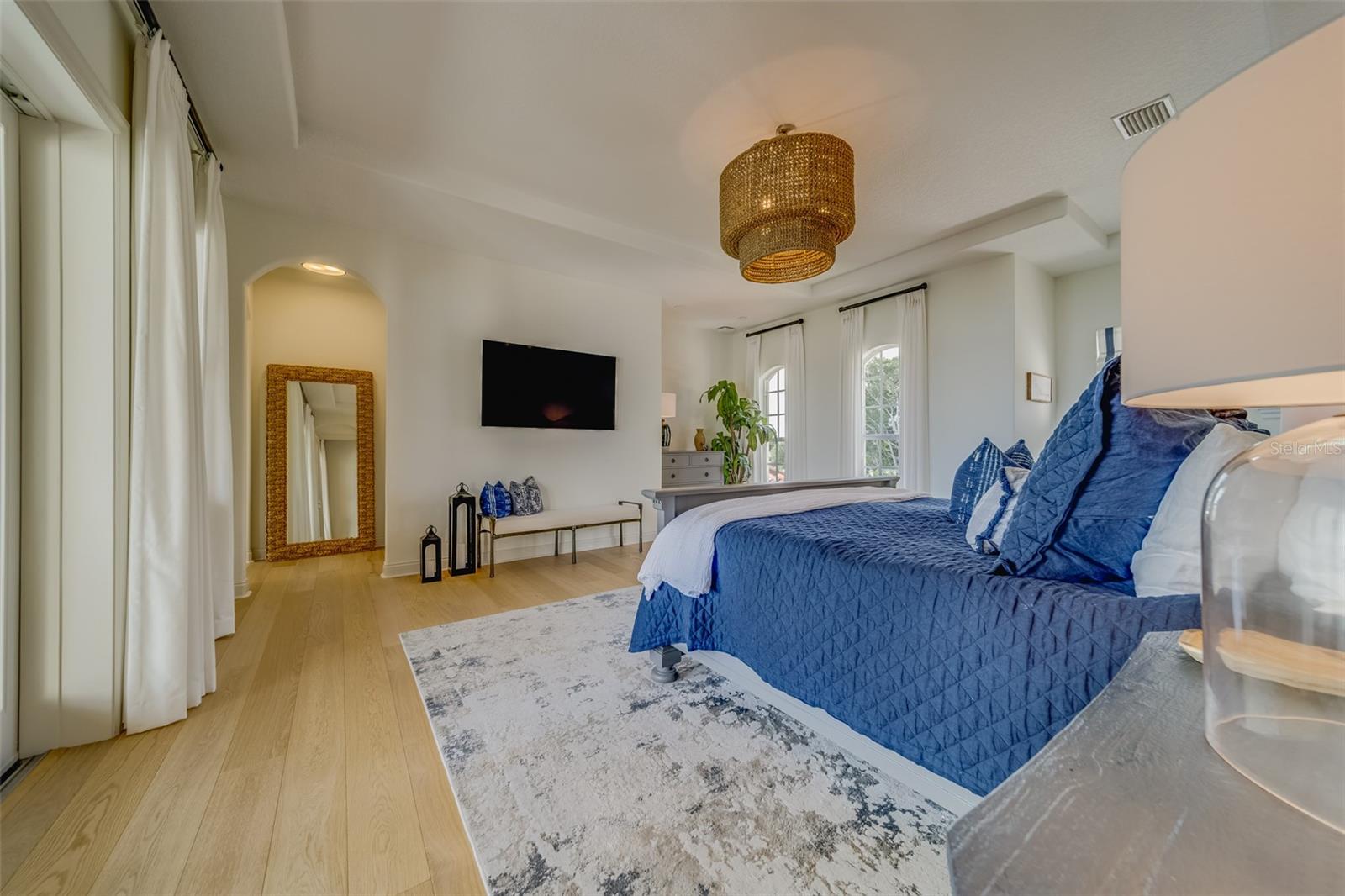 Image 10 of 99 For 362 41st Avenue