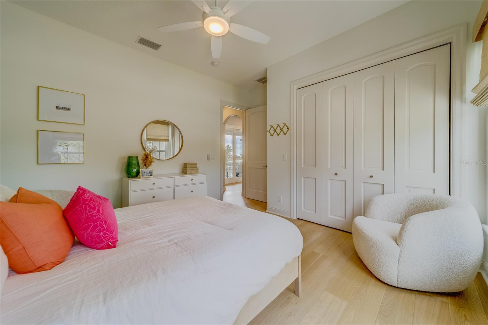 Image 24 of 99 For 362 41st Avenue