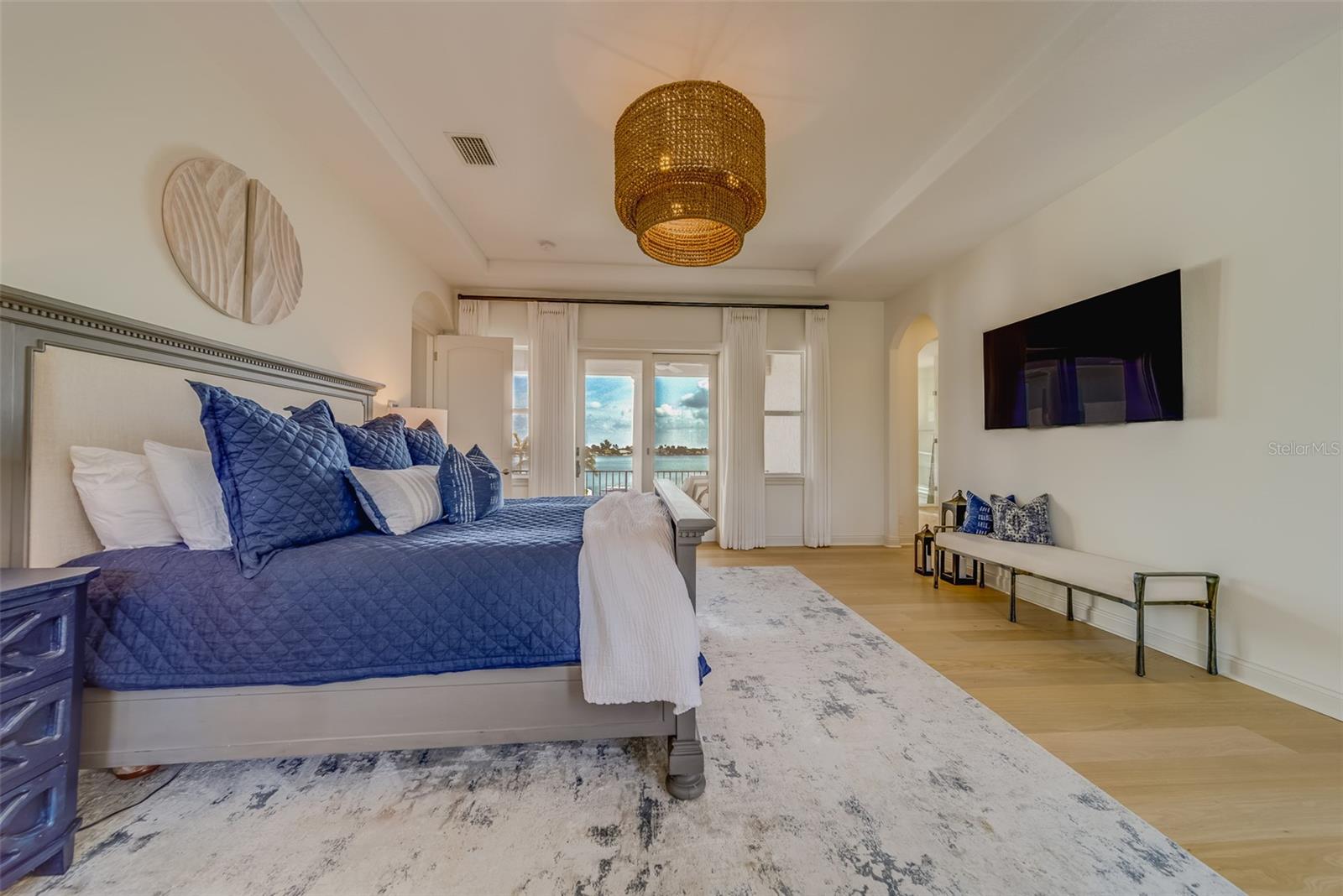 Image 8 of 99 For 362 41st Avenue