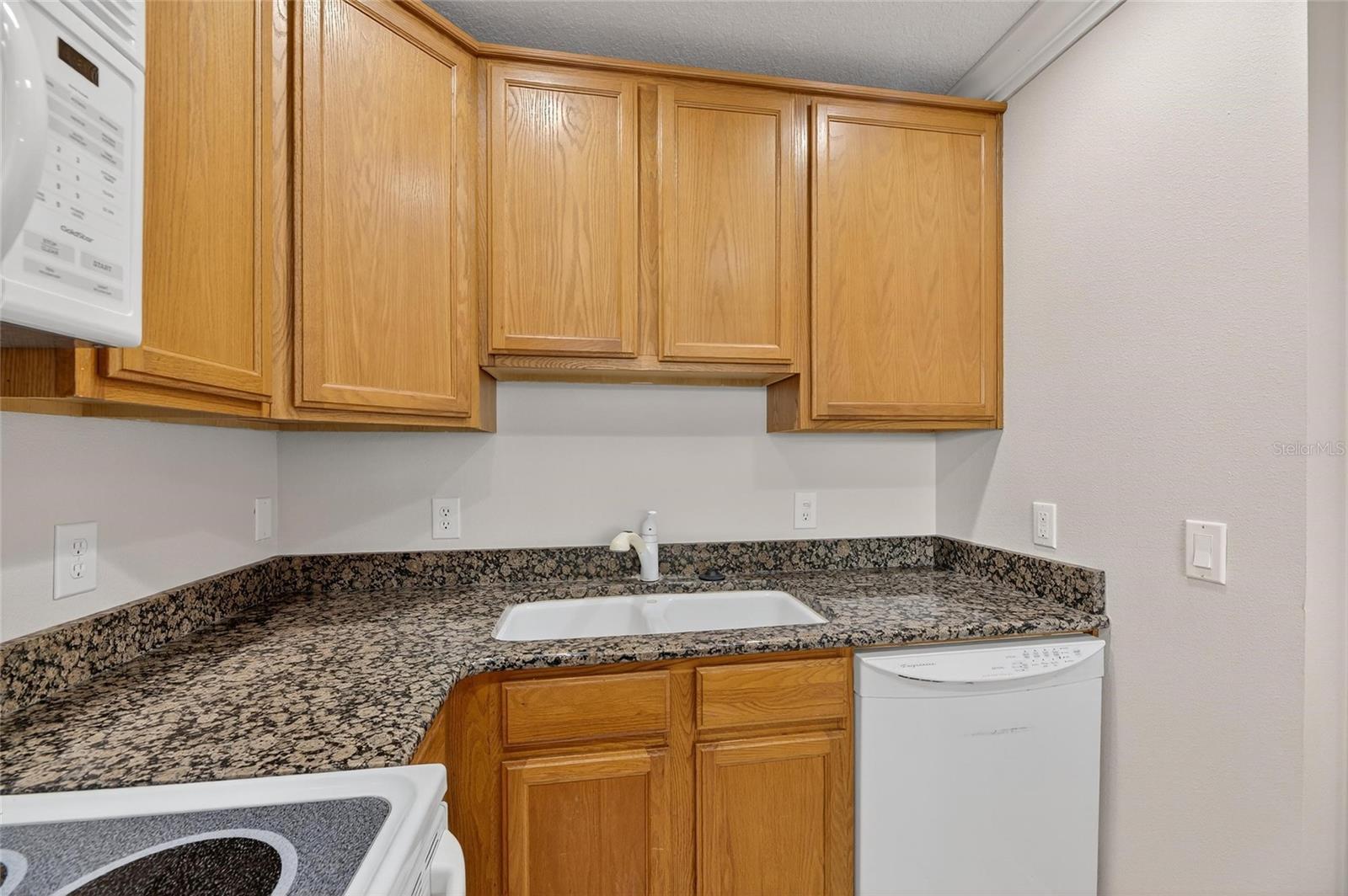 Image 11 of 58 For 620 Yardarm Drive 10