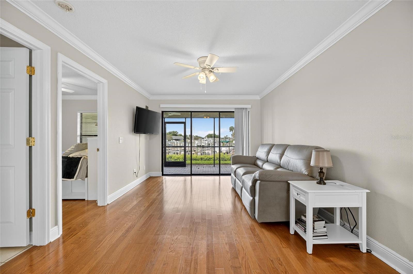 Image 16 of 58 For 620 Yardarm Drive 10