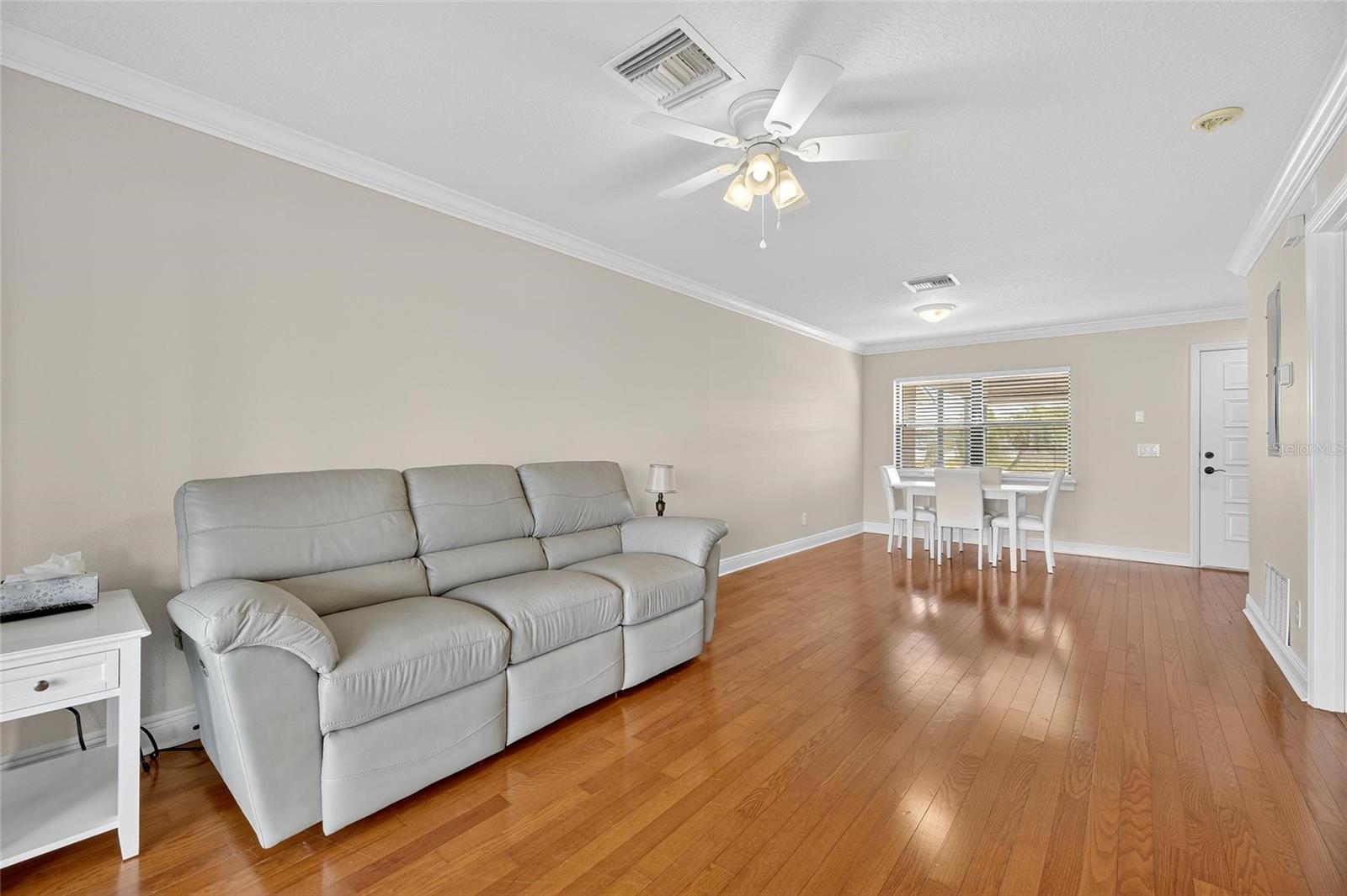Image 17 of 58 For 620 Yardarm Drive 10