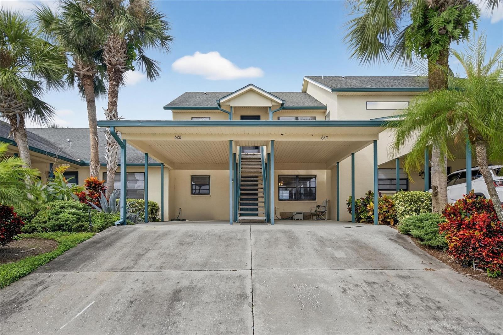 Image 4 of 58 For 620 Yardarm Drive 10