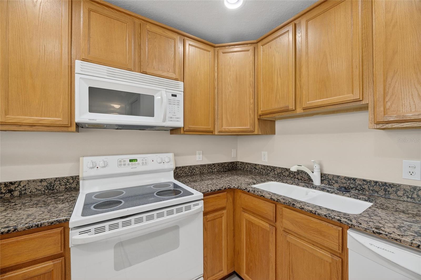 Image 9 of 58 For 620 Yardarm Drive 10