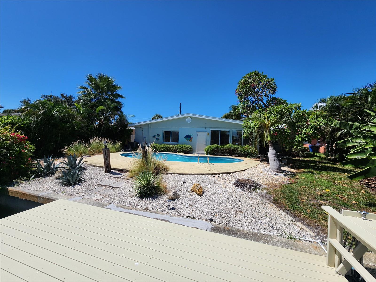 Image 15 of 27 For 3790 Beach Drive Se