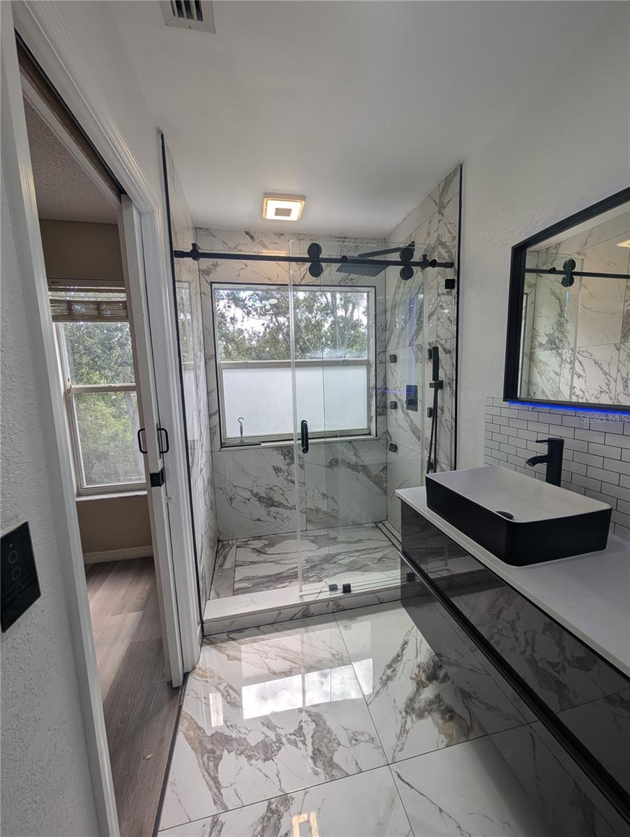 Image 13 of 56 For 4321 Deermont Circle