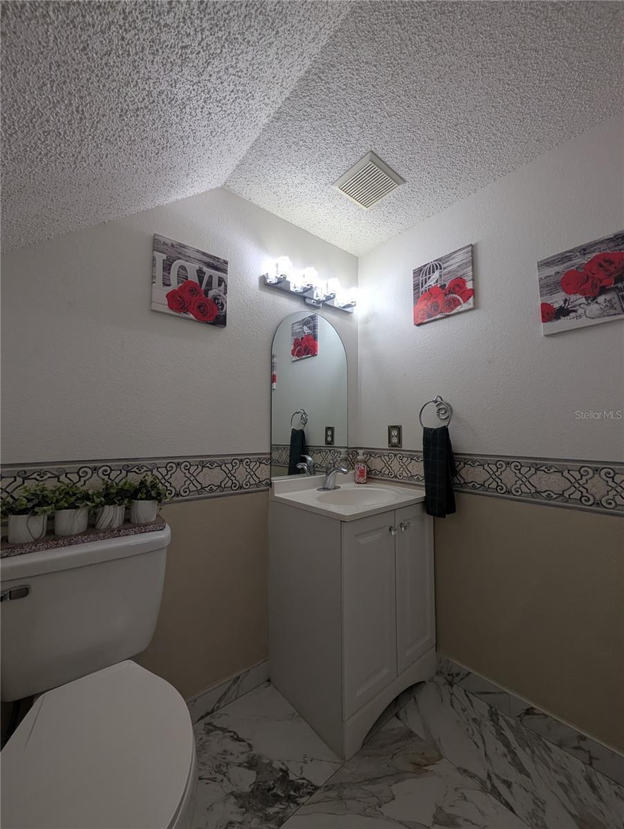 Image 32 of 56 For 4321 Deermont Circle