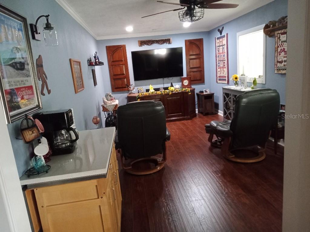 Image 16 of 44 For 4418 4th Street