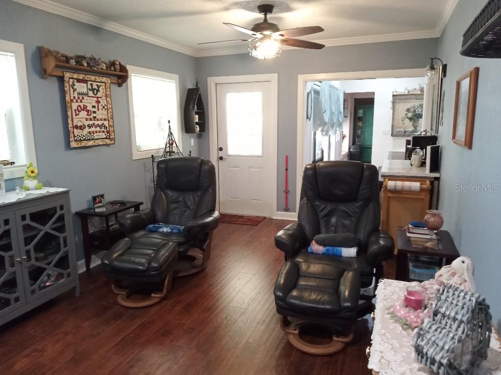 Image 17 of 44 For 4418 4th Street