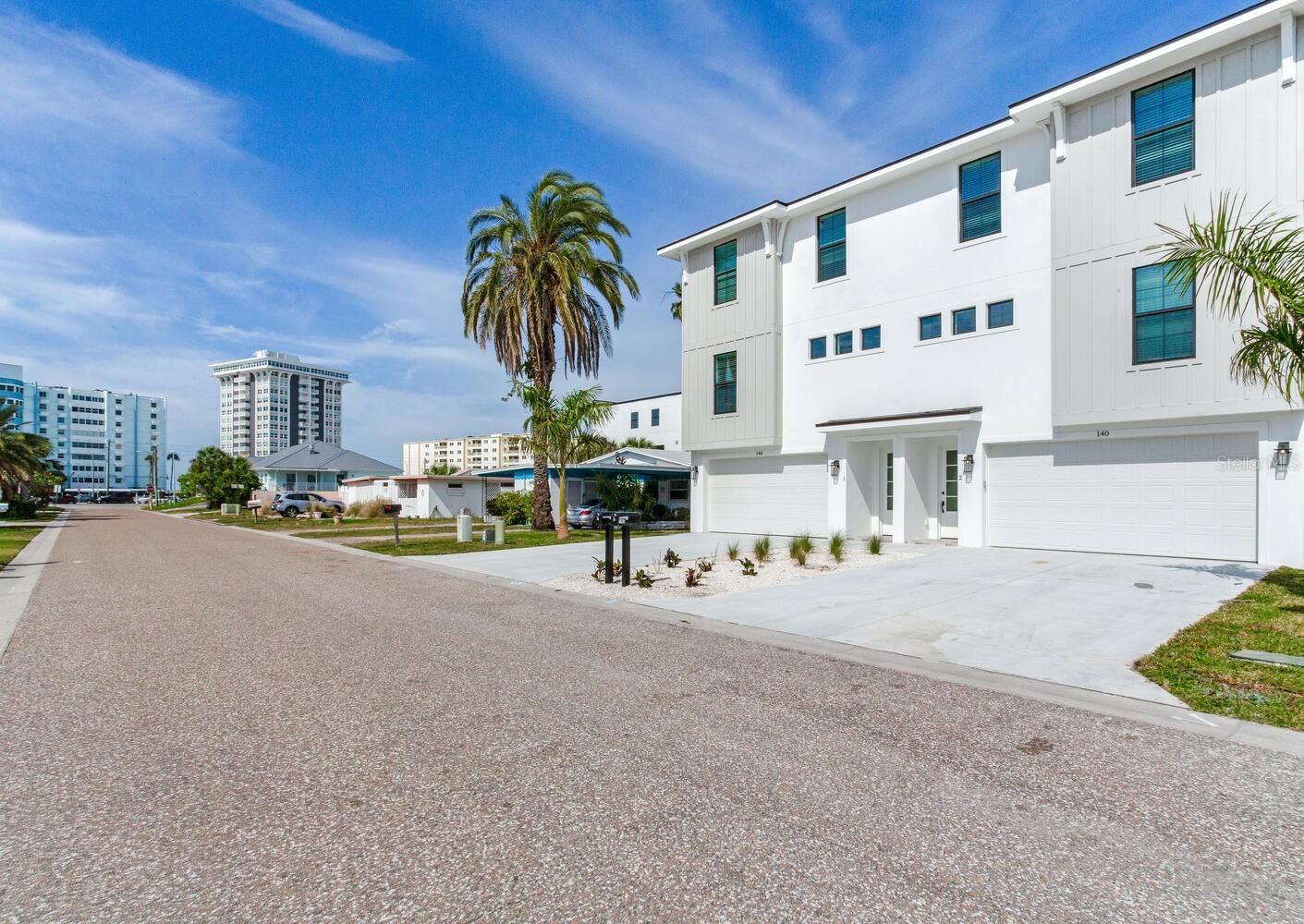 Image 2 of 47 For 140 174th Avenue E A