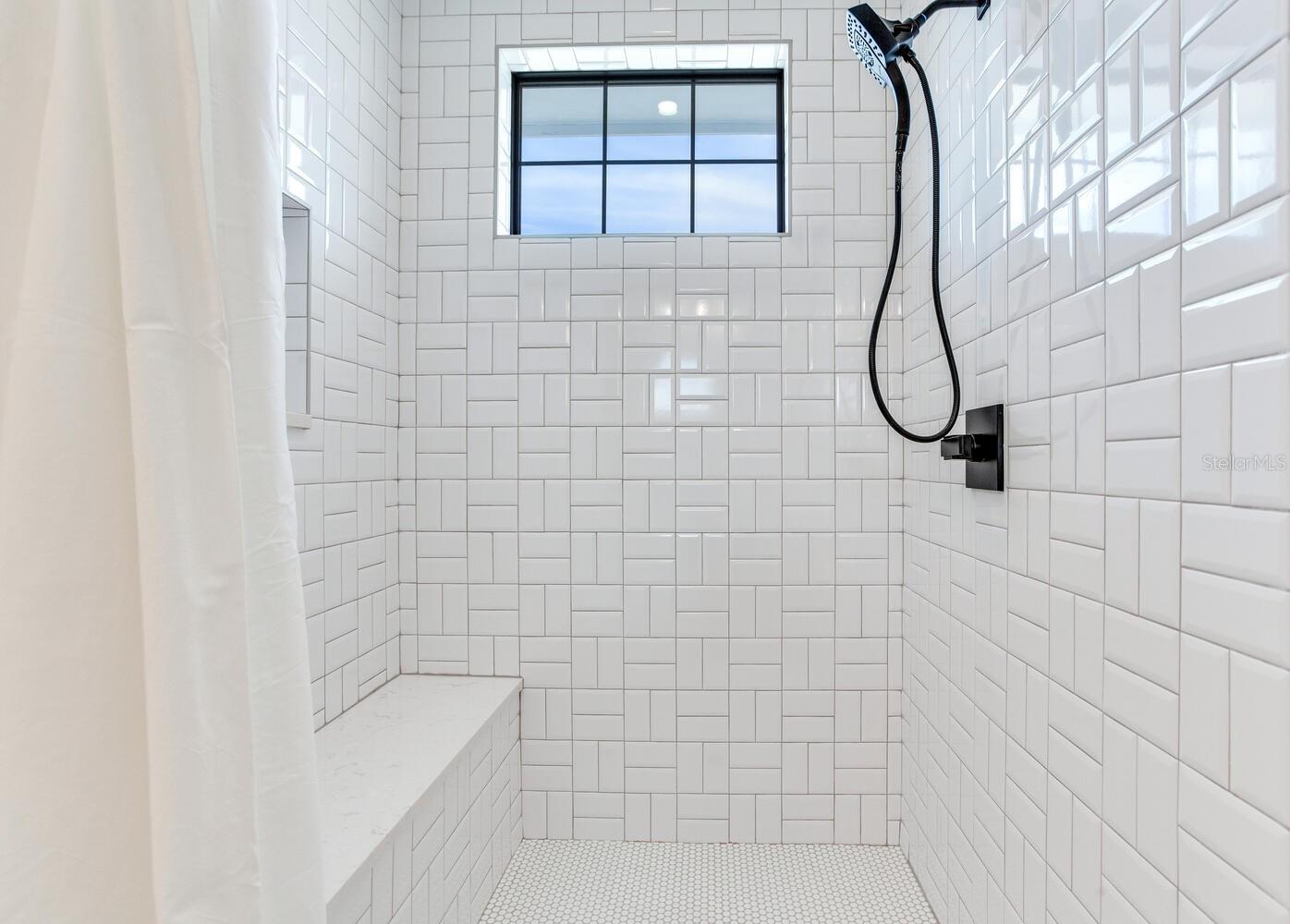 Image 39 of 47 For 140 174th Avenue E A