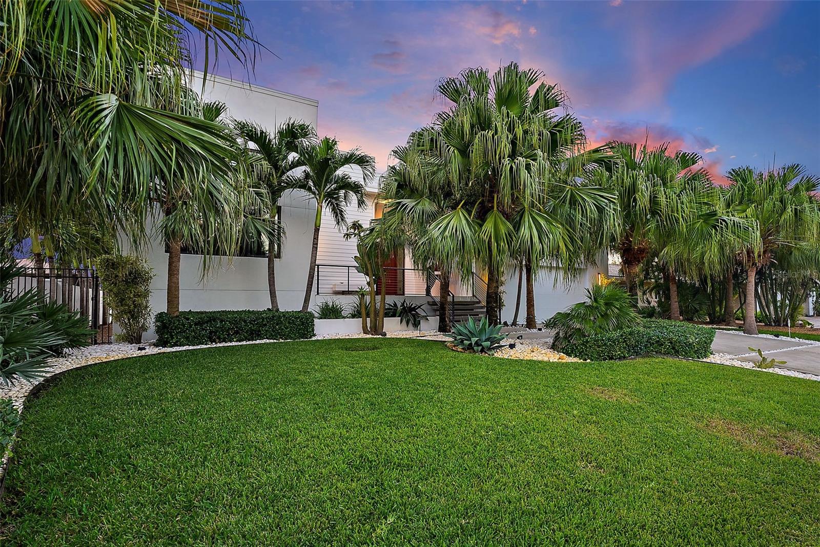 Image 77 of 81 For 2501 Sunrise Drive Se
