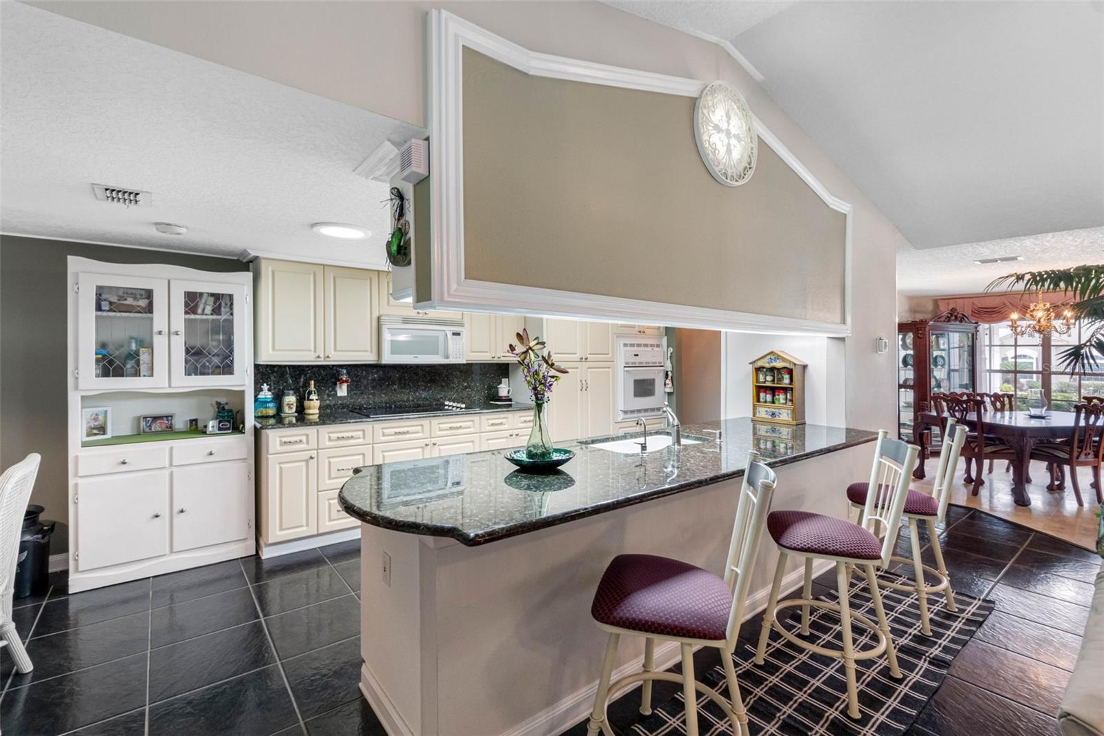 Image 26 of 59 For 8528 Thrasher Court