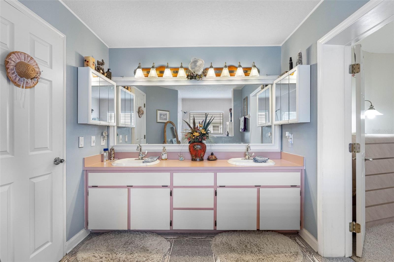 Image 39 of 59 For 8528 Thrasher Court