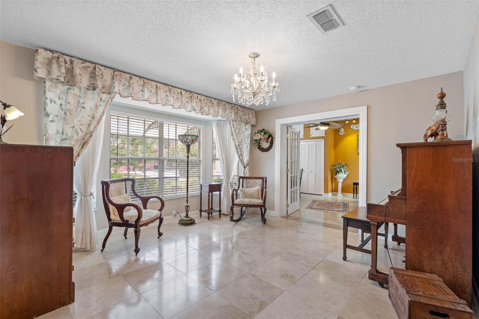 Image 5 of 59 For 8528 Thrasher Court