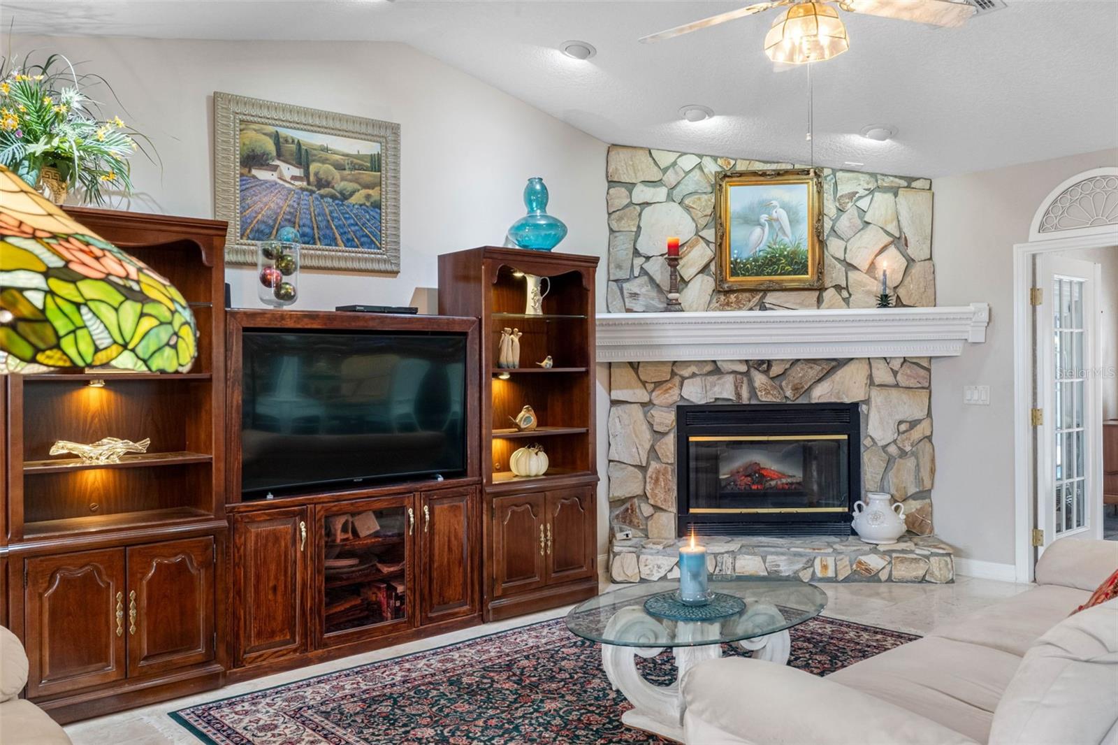 Image 8 of 59 For 8528 Thrasher Court