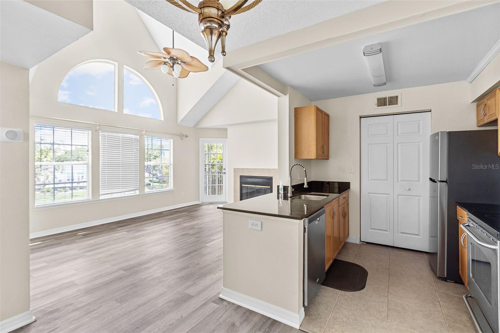 Image 4 of 15 For 3265 Haviland Court 302