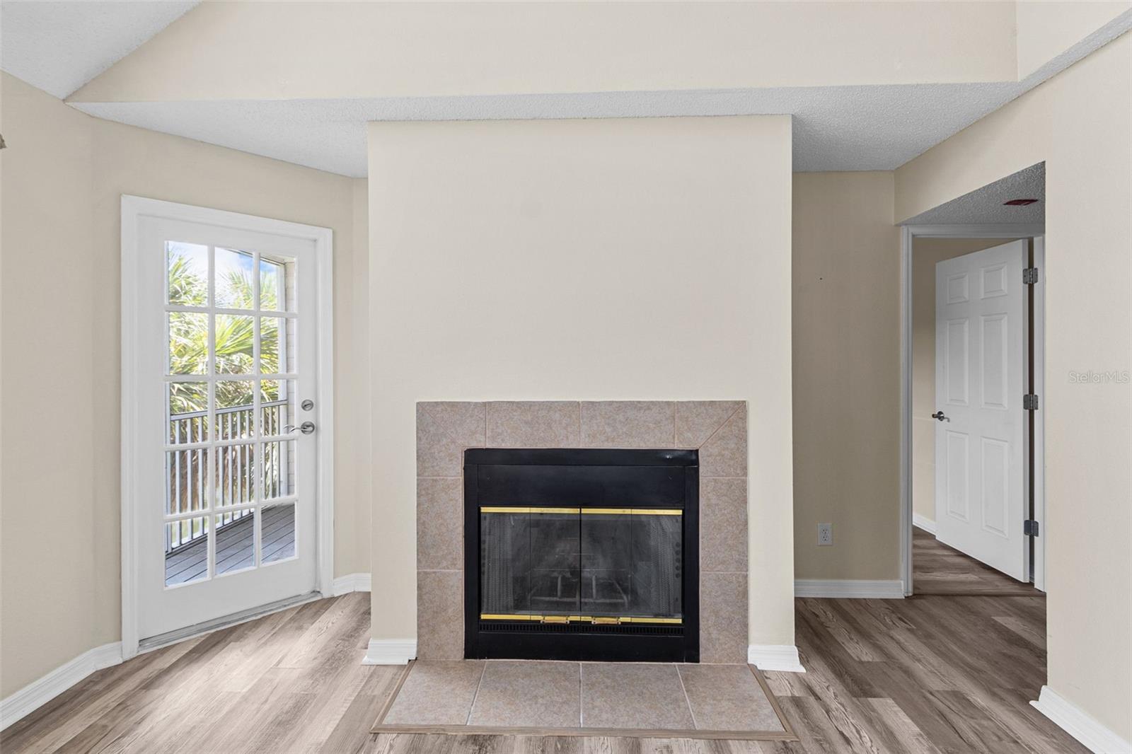 Image 6 of 15 For 3265 Haviland Court 302