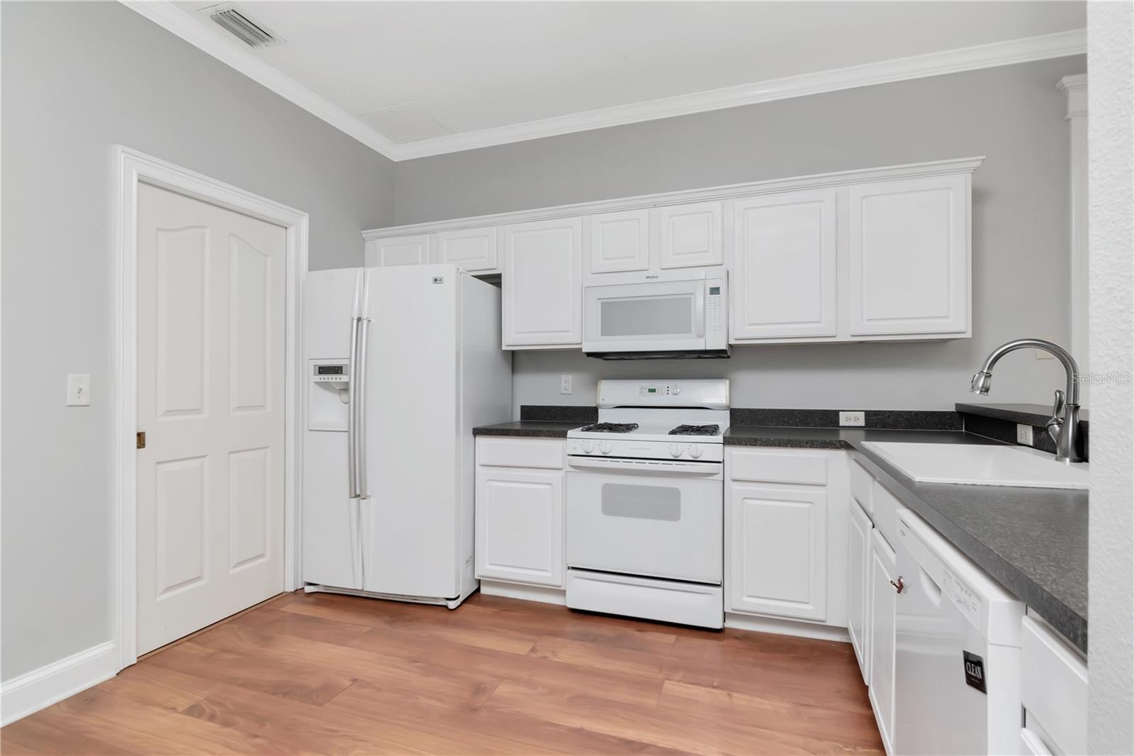 Image 17 of 44 For 10502 Dotham Court