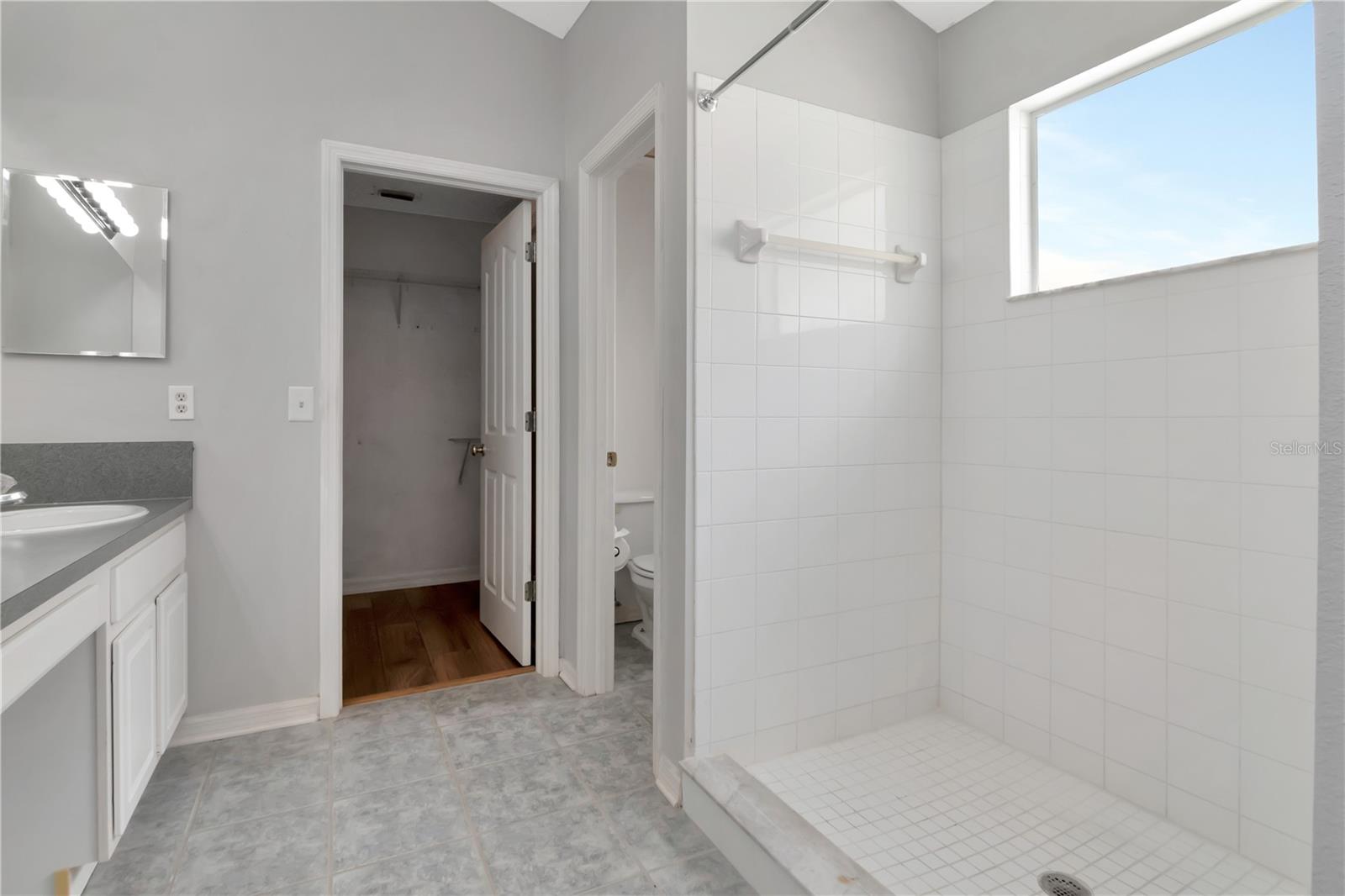 Image 23 of 44 For 10502 Dotham Court