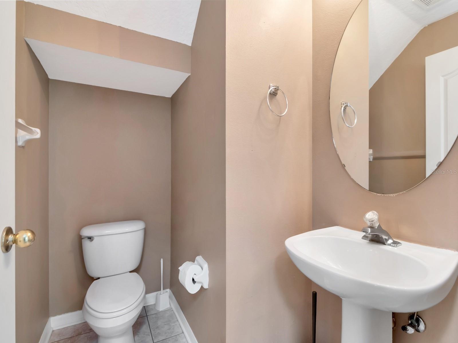 Image 32 of 44 For 10502 Dotham Court