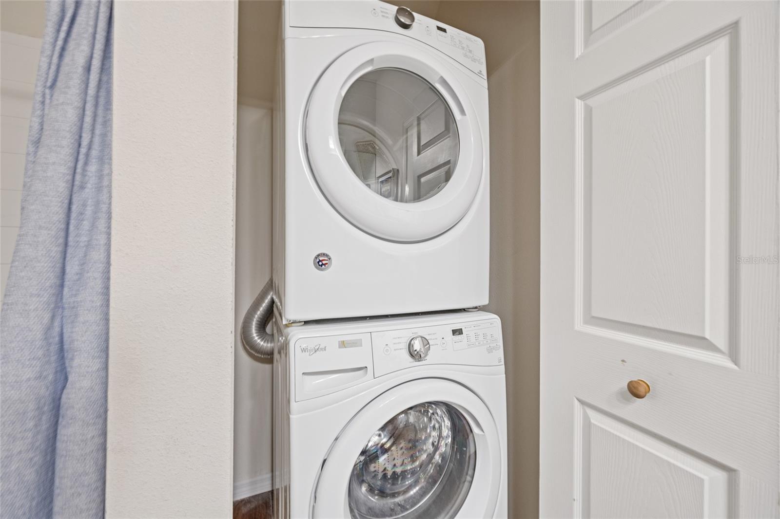 Image 13 of 32 For 8945 Shine Drive