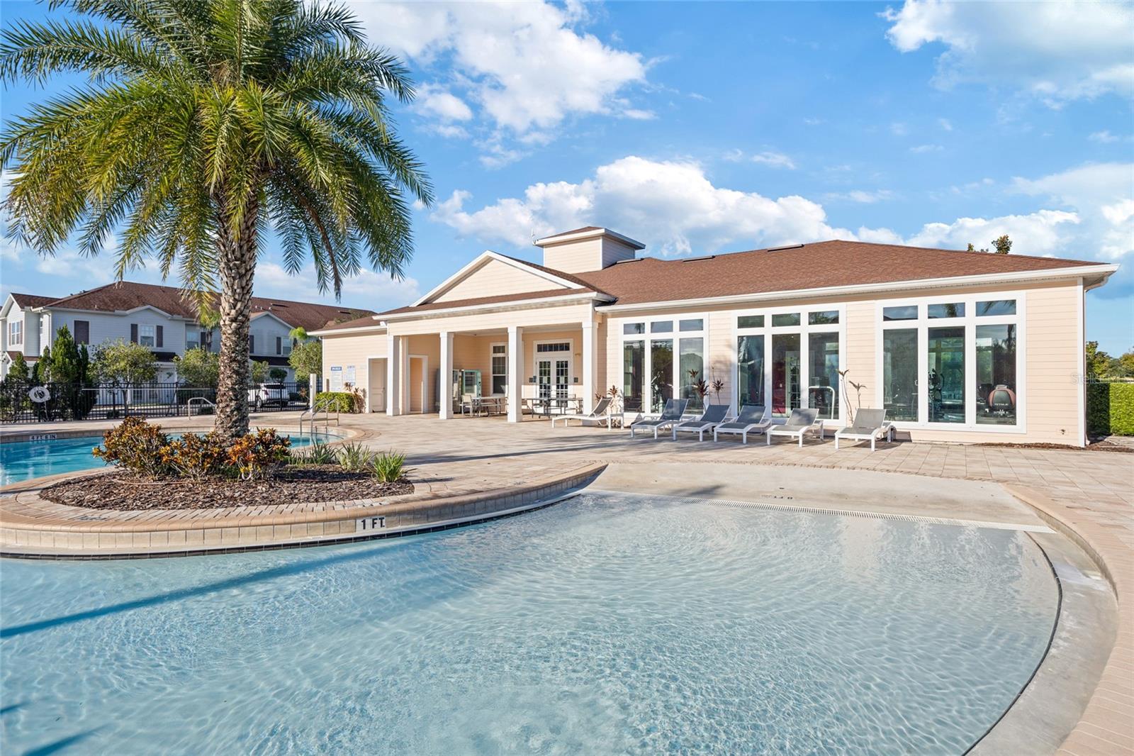 Image 18 of 32 For 8945 Shine Drive