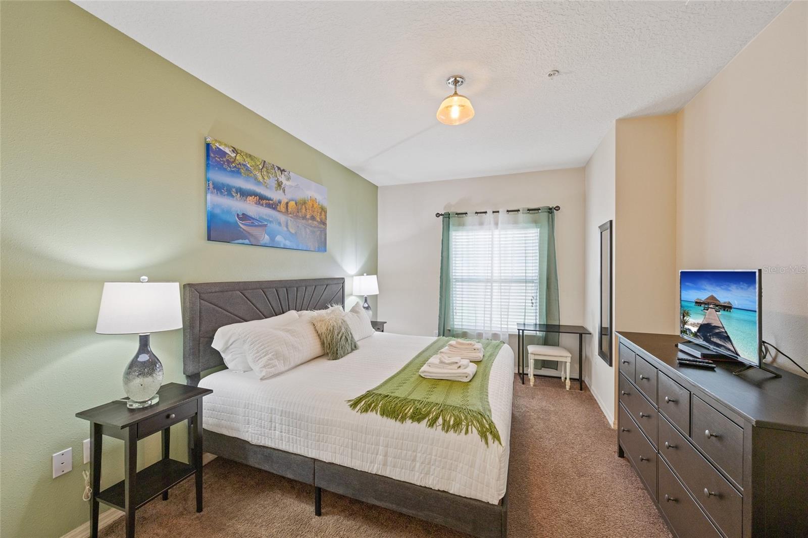 Image 7 of 32 For 8945 Shine Drive