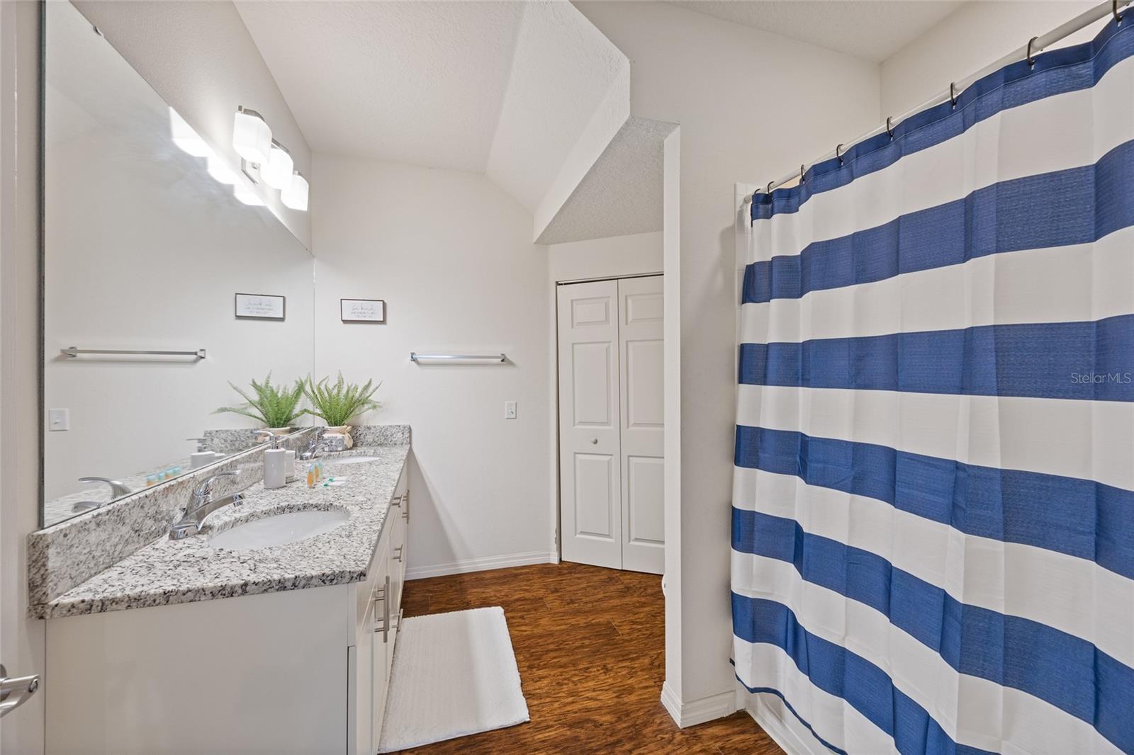 Image 8 of 32 For 8945 Shine Drive