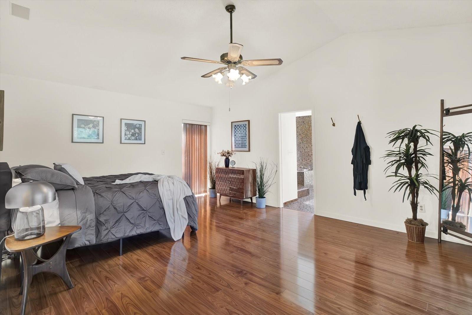 Image 40 of 78 For 4312 Middle Lake Drive