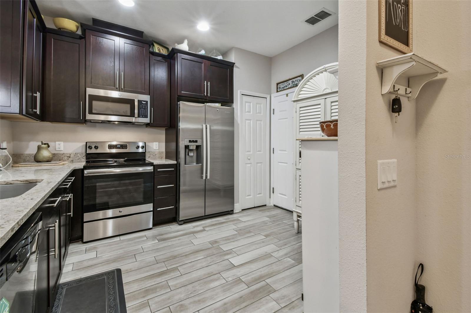 Image 9 of 51 For 1936 Milkweed Trace