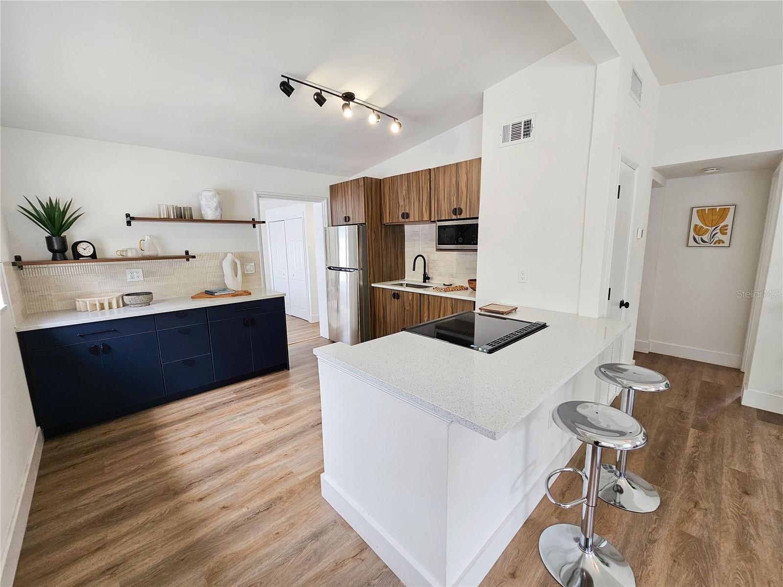 Image 2 of 10 For 1416 55th Avenue N