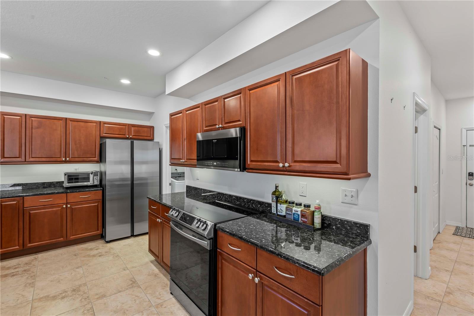 Image 10 of 40 For 642 Wells Court 302
