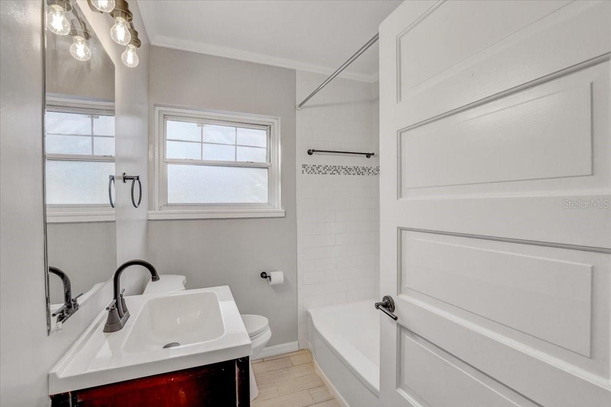 Image 15 of 37 For 329 57th Avenue S