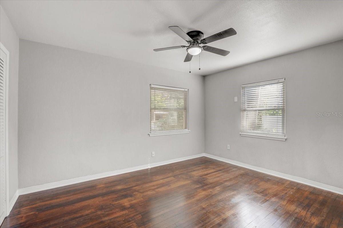 Image 17 of 37 For 329 57th Avenue S