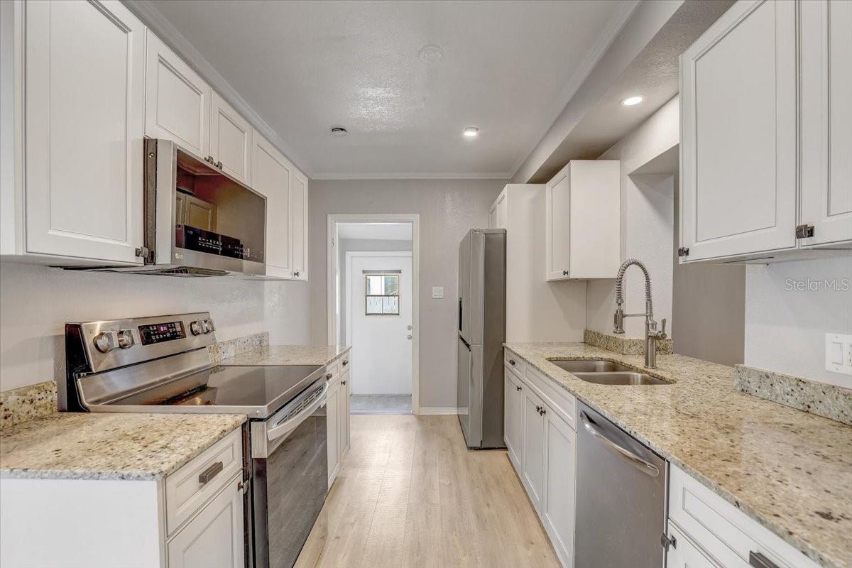 Image 23 of 37 For 329 57th Avenue S