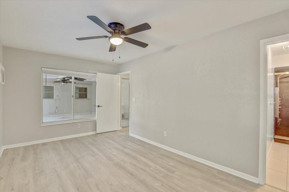 Image 30 of 37 For 329 57th Avenue S