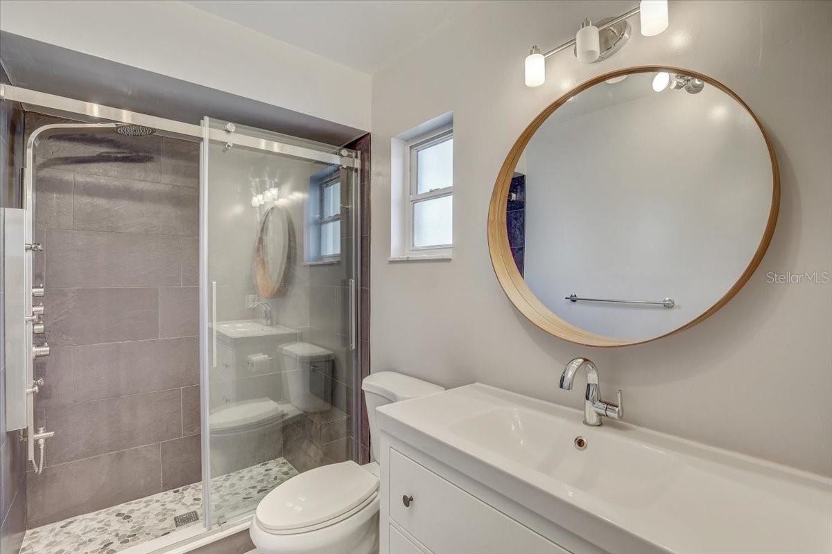 Image 31 of 37 For 329 57th Avenue S