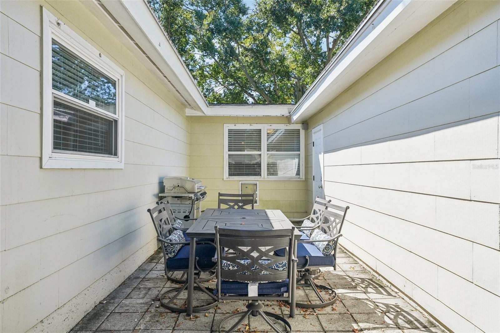 Image 19 of 29 For 5441 39th Avenue N