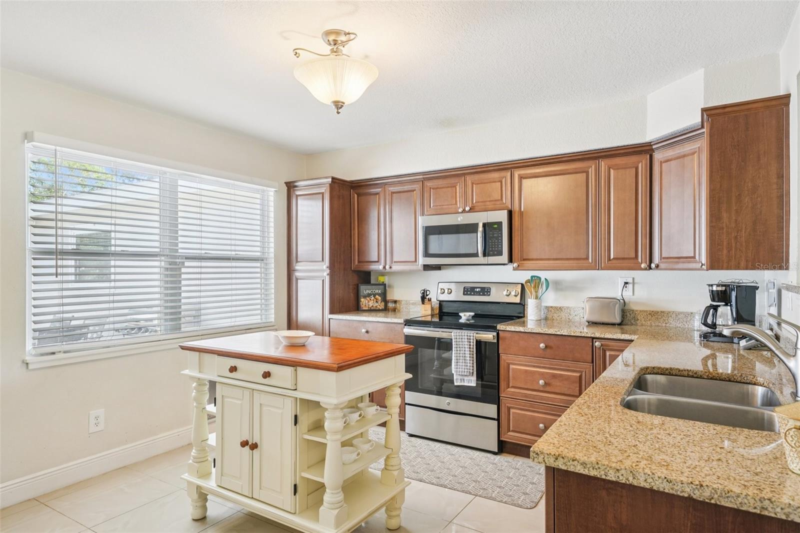 Image 2 of 29 For 5441 39th Avenue N