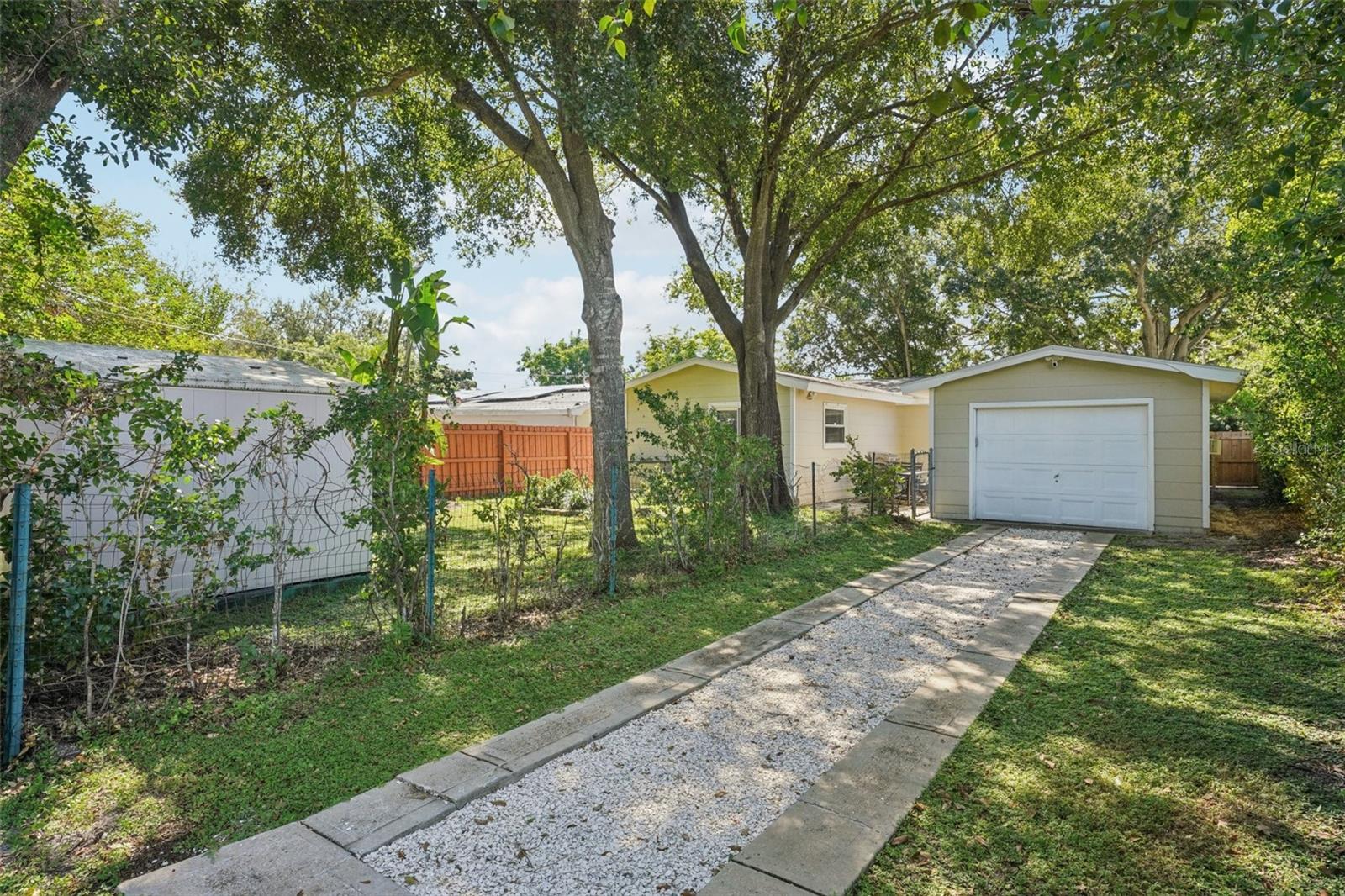 Image 23 of 29 For 5441 39th Avenue N