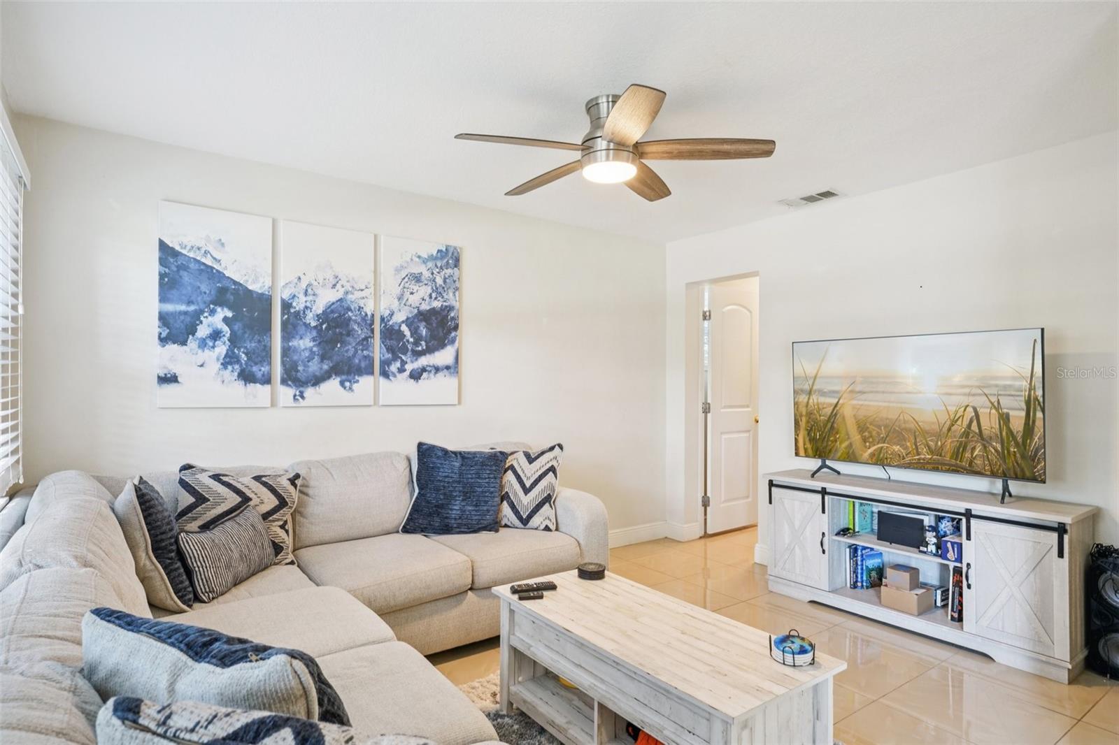 Image 5 of 29 For 5441 39th Avenue N